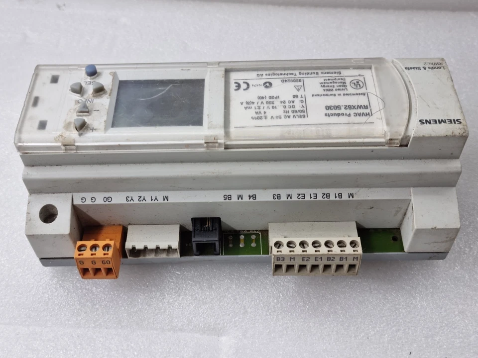 Siemens RWX62.5030 Multi Function Controller | For Parts / Not Working